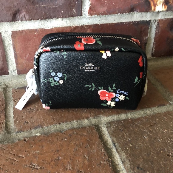 COACH Mini Boxy Cosmetic Case💄 - Wildflower Print - Picture 3 of 5